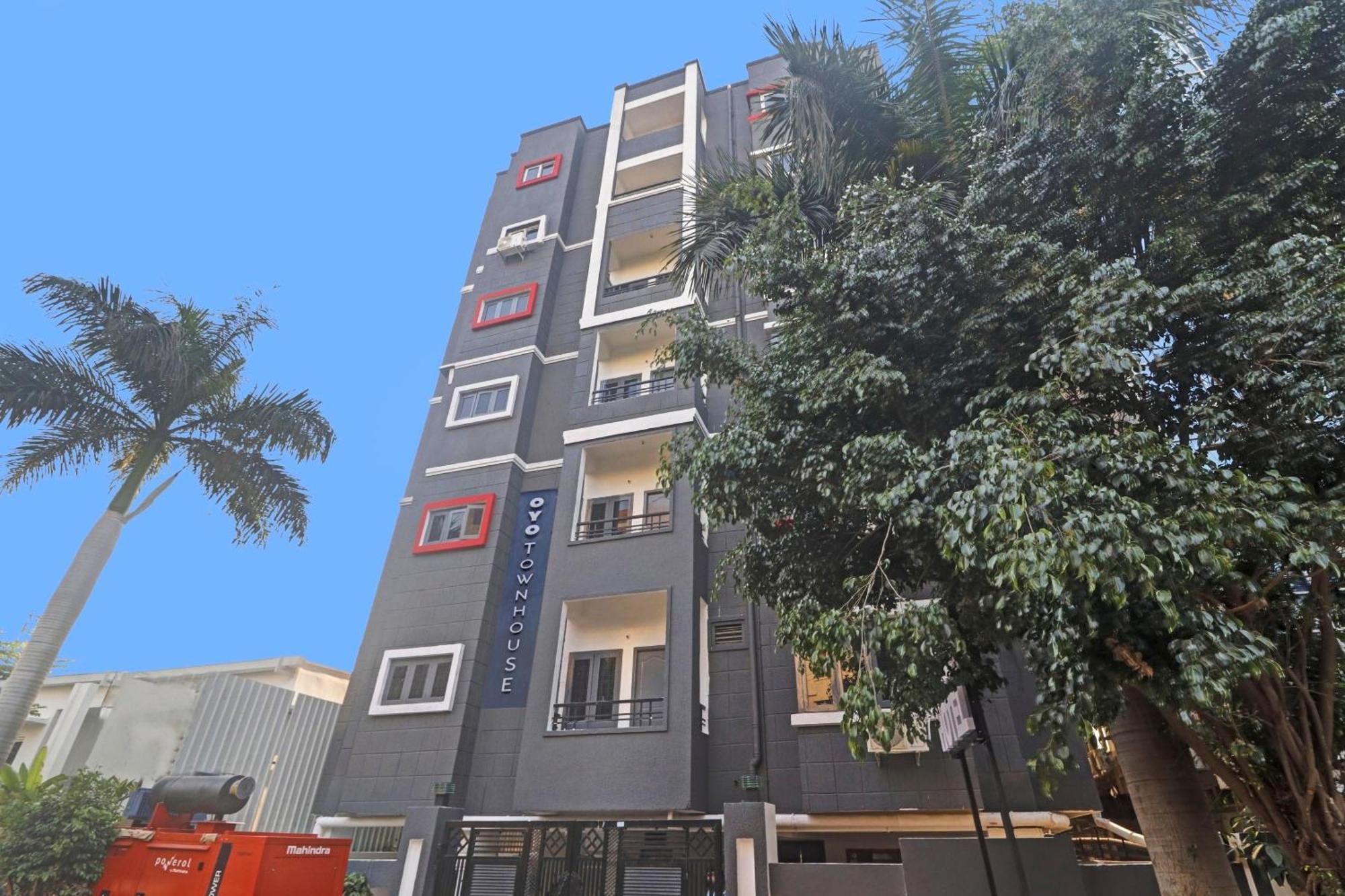Townhouse De Alphabet Hotel Gachibowli المظهر الخارجي الصورة