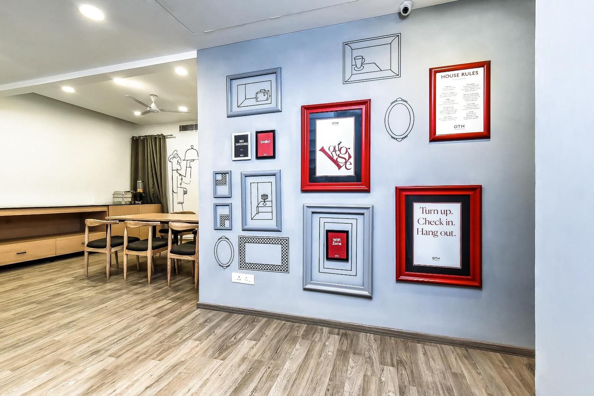 Townhouse De Alphabet Hotel Gachibowli المظهر الخارجي الصورة